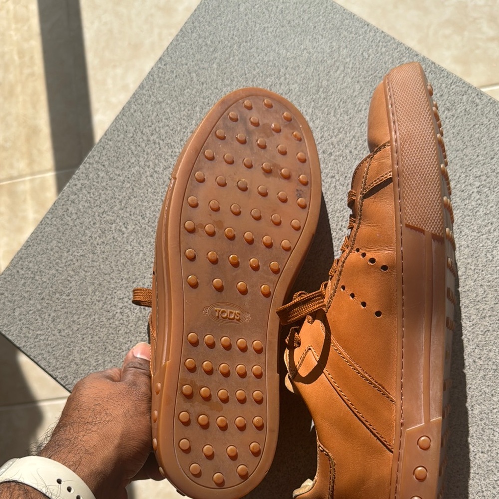 Tod's Men's Tan Leather Sneakers - Picture 8 of 11